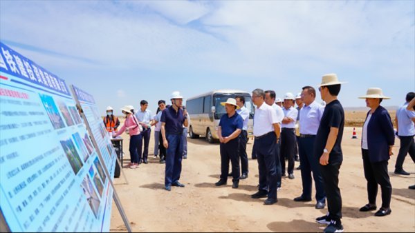 自治区副主席刘可为调研宁夏建投银昆高速公路 太阳山至彭阳段建设情况